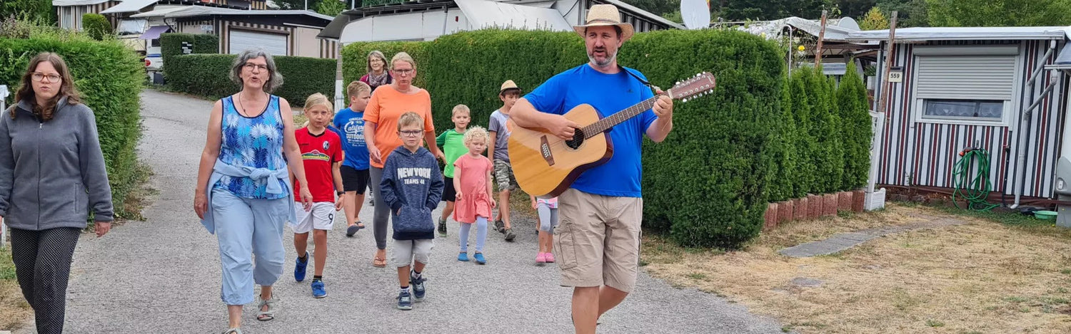 Camping-Kirche-Saison startet
